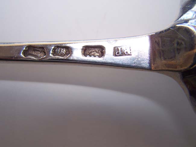 A George II period Hanoverian pattern silver Serving Spoon, maker's mark 'R P', London 1743 — image 2